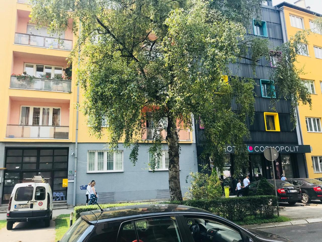 Colors Apartment Сараєво Екстер'єр фото
